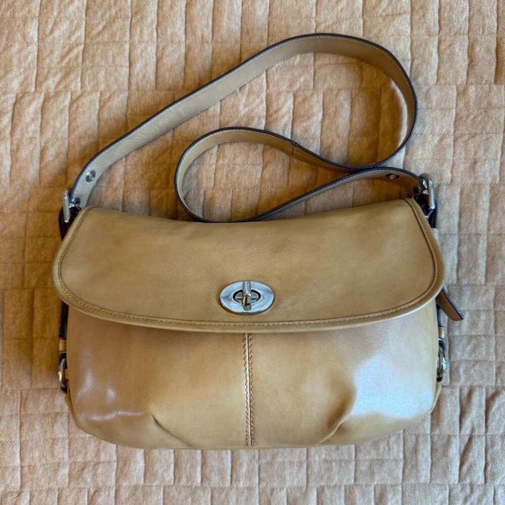 Coach F15170 Legacy Leather Turnlock Flap Convertible Shoulder Crossbody Bag Tan